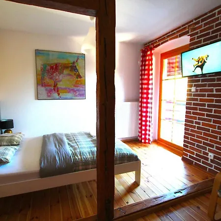 Borszowka By The Creek Exclusive, With Access To A Pool, Sauna, And Hot Tub *