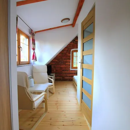 Borszowka By The Creek Exclusive, With Access To A Pool, Sauna, And Hot Tub Шклярска-Поремба