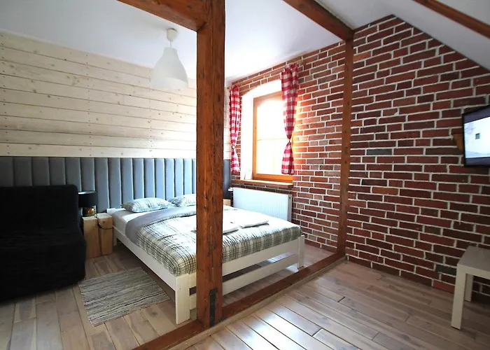 Borszowka By The Creek Exclusive, With Access To A Pool, Sauna, And Hot Tub