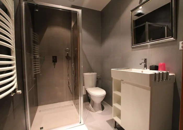 Borszowka By The Creek Exclusive, With Access To A Pool, Sauna, And Hot Tub *